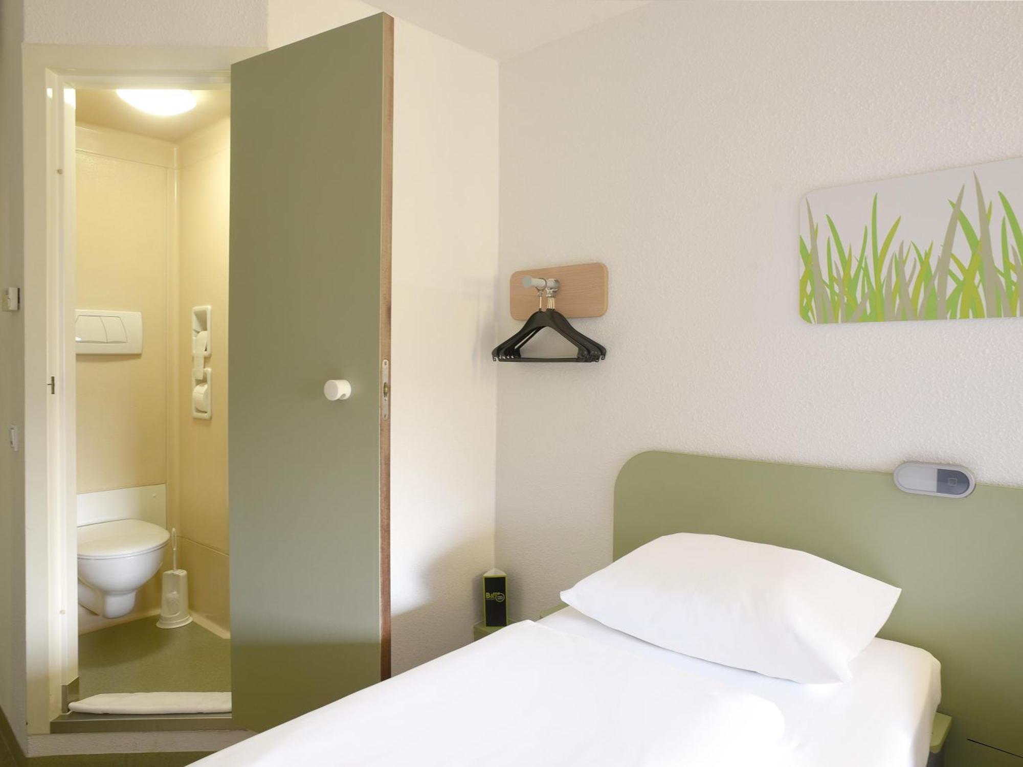 B&B Hotel Dueren Düren - Eifel Extérieur photo